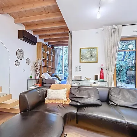 Apartman Elegant Duplex With Garden Near The Eiffel Tower