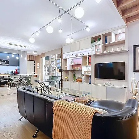 Appartement Elegant Duplex With Garden Near The Eiffel Tower *