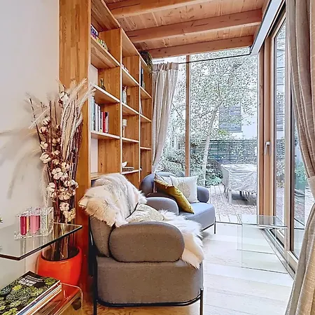 Elegant Duplex With Garden Near The Eiffel Tower Appartement Parijs