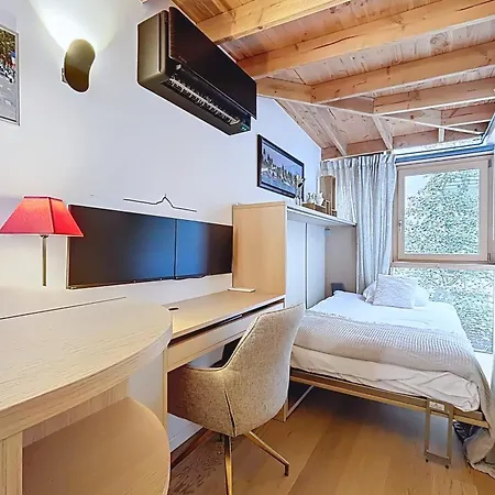 Elegant Duplex With Garden Near The Eiffel Tower Parijs