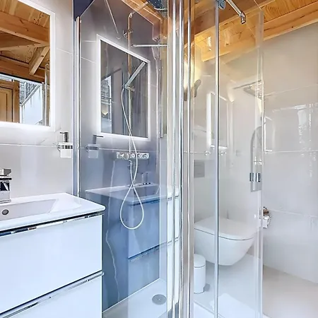 Elegant Duplex With Garden Near The Eiffel Tower Parijs