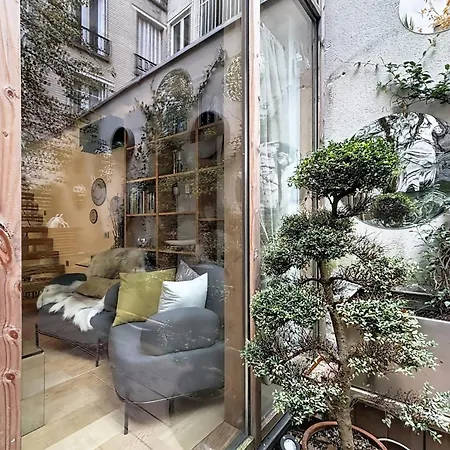 Elegant Duplex With Garden Near The Eiffel Tower Paryż