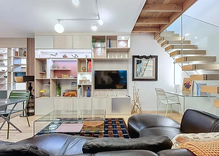 Elegant Duplex With Garden Near The Eiffel Tower * פריז