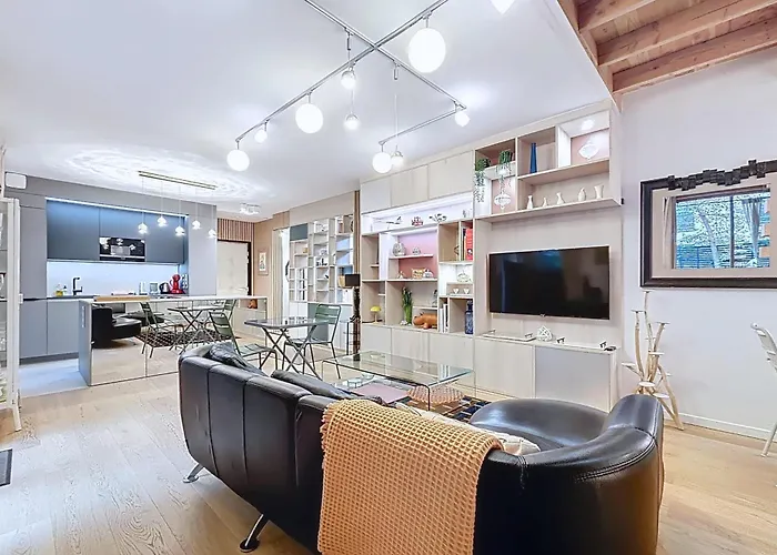 דירה Elegant Duplex With Garden Near The Eiffel Tower *