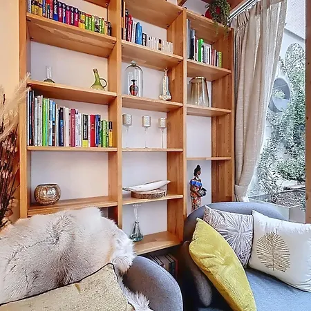 Elegant Duplex With Garden Near The Eiffel Tower * Paris