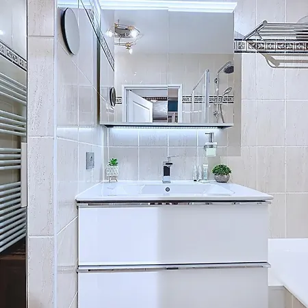 Elegant Duplex With Garden Near The Eiffel Tower Paris