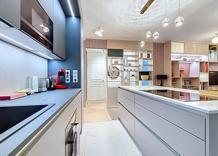 Elegant Duplex With Garden Near The Eiffel Tower Apartmán