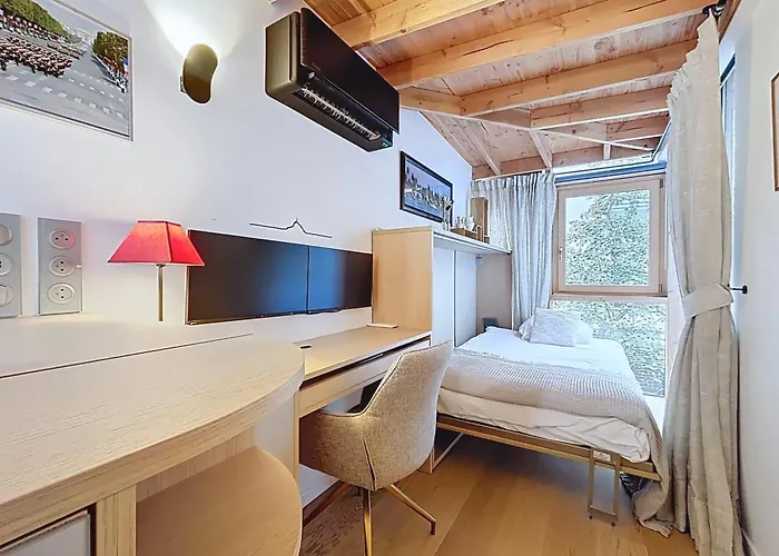 Elegant Duplex With Garden Near The Eiffel Tower Paříž